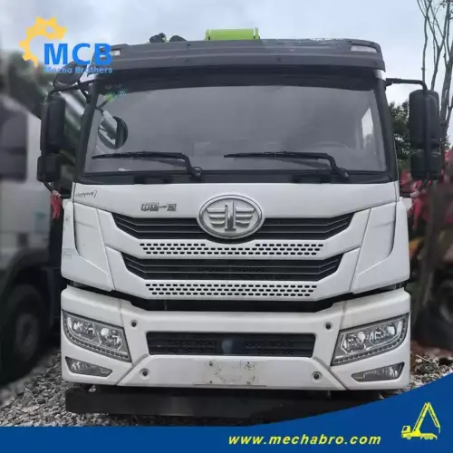 No. 250724P750, 2023 Zoomlion 43m Concrete Pump Truck