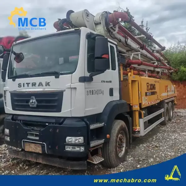 No. 250724P751, 2022 XCMG 52m Concrete Pump Truck
