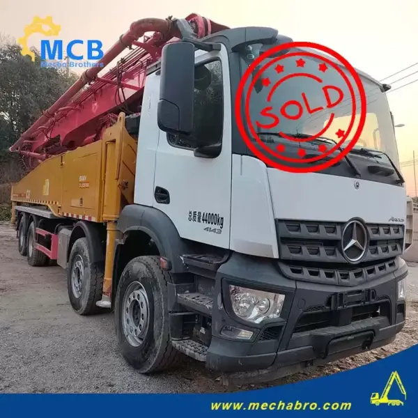 No. 250620P735, 2020 XCMG 52m Concrete Pump Truck