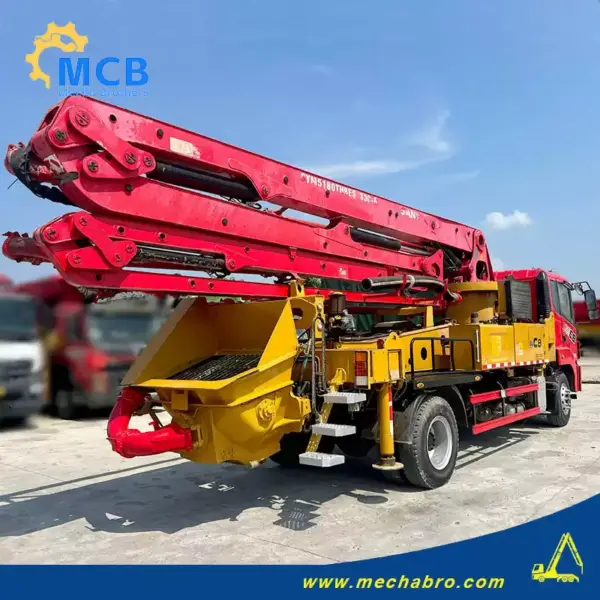 No. 250909P774, 2017 Sany 31m concrete pump truck