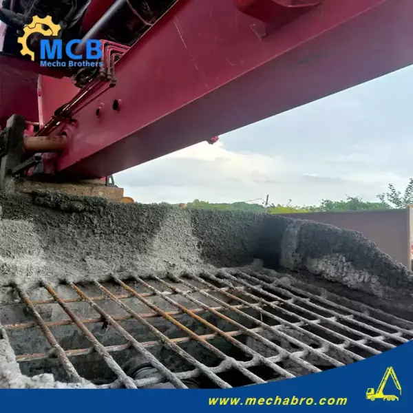 No. 250909P775, 2021 Sany 43m concrete pump truck