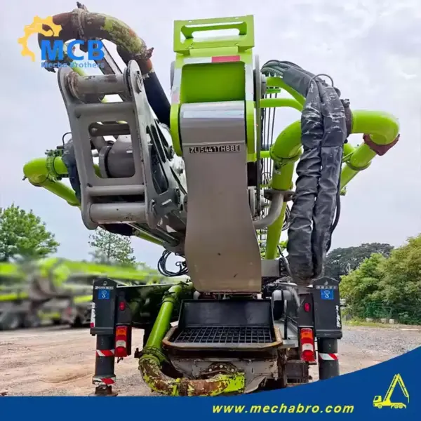 No. 250915P770-10, 2021 Zoomlion 62m Concrete Pump Truck