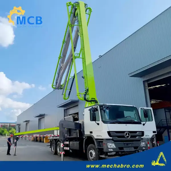 No. 250916P777, 2011 Zoomlion 38m Concrete Pump Truck