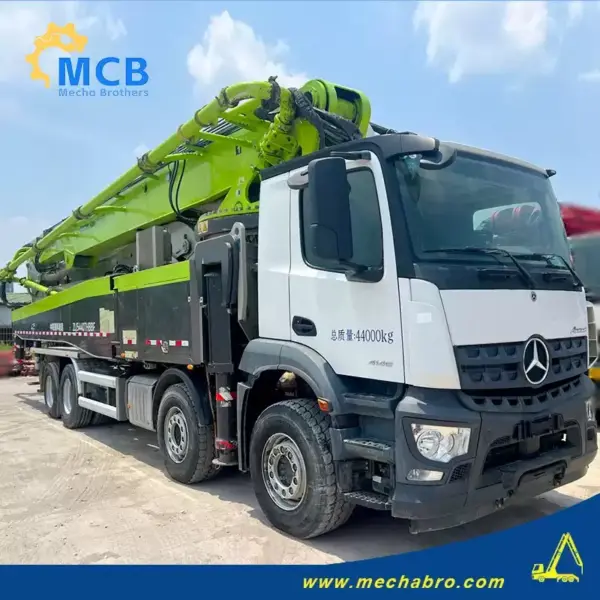 No. 250929P781, 2021 Zoomlion 62m Concrete Pump Truck