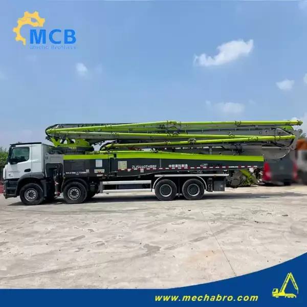 No. 250929P781, 2021 Zoomlion 62m Concrete Pump Truck