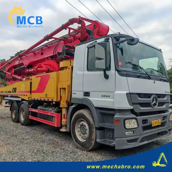 No. 260113P798, 2020 XCMG 62m concrete pump truck