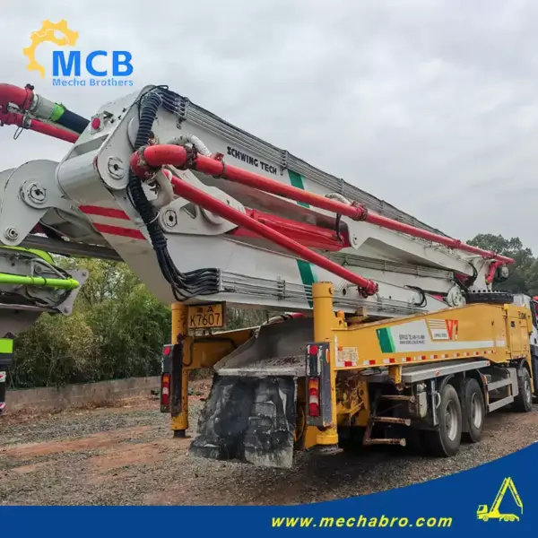 No. 260113P798, 2020 XCMG 62m concrete pump truck