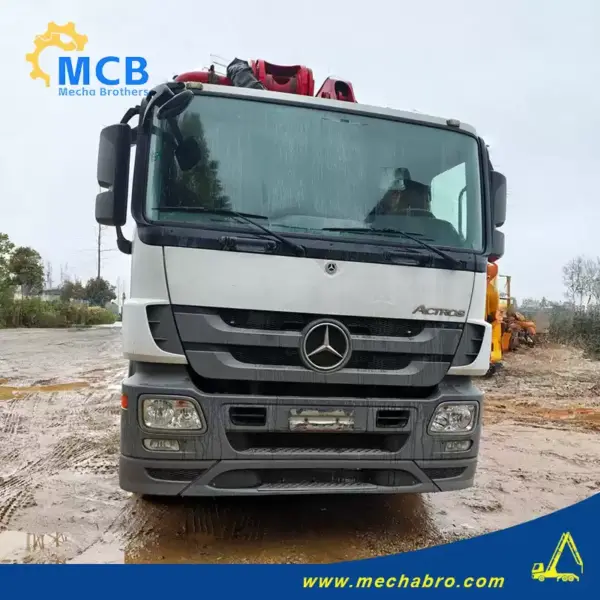 No.260324P805, 2019 Sany 49m concrete pump truck